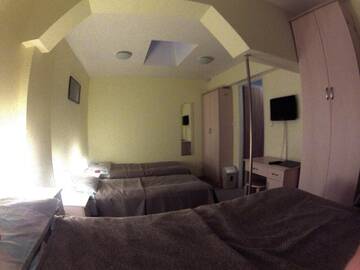 Фото номера Четырехместный номер с общей ванной комнатой Хостелы Hostel Gdańsk Sun and Sea г. Гданьск 3