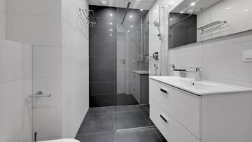 Фото номера Апартаменты с 2 спальнями и балконом (6 взрослых) Апартаменты Dom &amp; House - Apartments Nowa Motława г. Гданьск 9