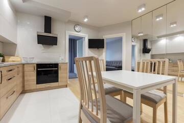 Фото номера Апартаменты с 2 спальнями Апартаменты Baltic Apartments Seaside Towers г. Гданьск 4