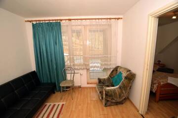Фото номера Семейный номер с видом на сад Хостелы Hostel Madeira г. Гданьск 4