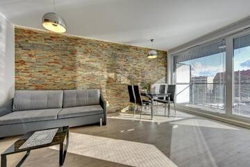Фото номера Апартаменты Делюкс с балконом и местом на парковке Апартаменты Apartamenty Apartinfo Chmielna Park г. Гданьск 2