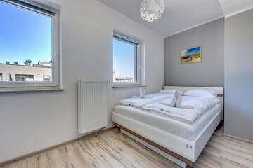 Фото номера Апартаменты с 1 спальней, балконом и парковкой Апартаменты Apartamenty Apartinfo Chmielna Park г. Гданьск 6