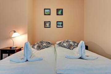 Фото номера Апартаменты-студио с балконом и парковкой Апартаменты Apartamenty Apartinfo Chmielna Park г. Гданьск 3