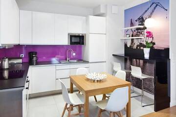 Фото номера Апартаменты-студио с балконом Апартаменты Apartamenty Szeroka - Old Town Holidays Home г. Гданьск 2