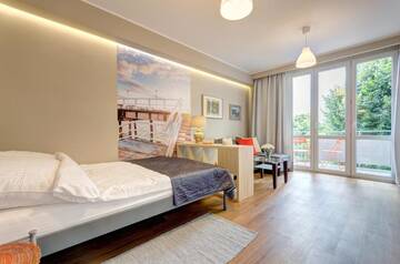 Фото номера Апартаменты с 3 спальнями Апартаменты Apartament na Heweliusza г. Гданьск 11