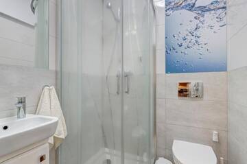 Фото номера Апартаменты с 3 спальнями Апартаменты Apartament na Heweliusza г. Гданьск 17