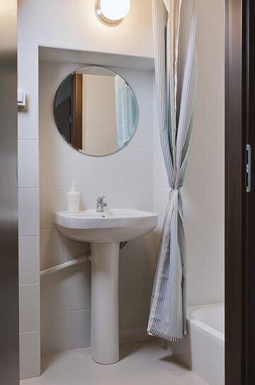 Фото номера Cемейный номер с собственной ванной комнатой Хостелы Grand Hostel г. Гданьск 5