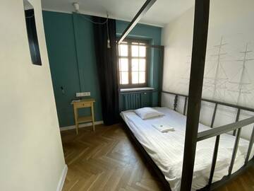 Фото номера Одноместный номер с собственной ванной комнатой Хостелы Grand Hostel г. Гданьск 4