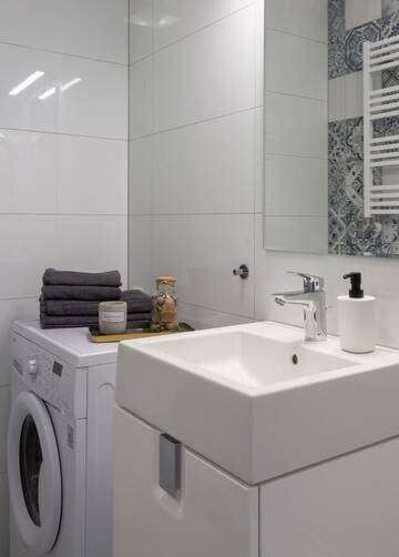 Фото номера Двухместный номер с 1 кроватью и балконом Проживание в семье INITIUM rooms - Obrońców Wybrzeża 4D г. Гданьск 11