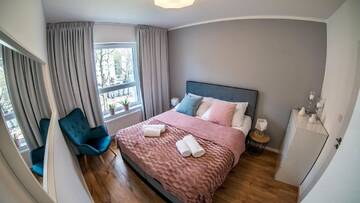 Фото номера Апартаменты Делюкс Апарт-отели Apartamenty Baltica Towers Modern White&amp;Black г. Гданьск 3