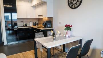 Фото номера Апартаменты с видом на море Апарт-отели Apartamenty Baltica Towers Modern White&amp;Black г. Гданьск 4