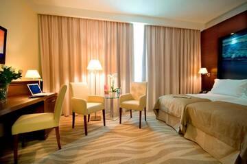 Фото номера Номер «Премиум» Отель Radisson Blu Hotel, Gdańsk г. Гданьск 4