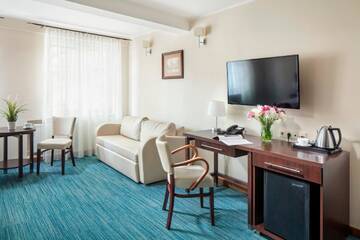 Фото номера Улучшенный двухместный номер с 1 кроватью Отель Hotel Bonum Old Town г. Гданьск 5