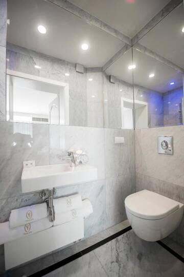 Фото номера Двухместный номер Делюкс с 1 кроватью Отель Hotel Villa Eva г. Гданьск 6